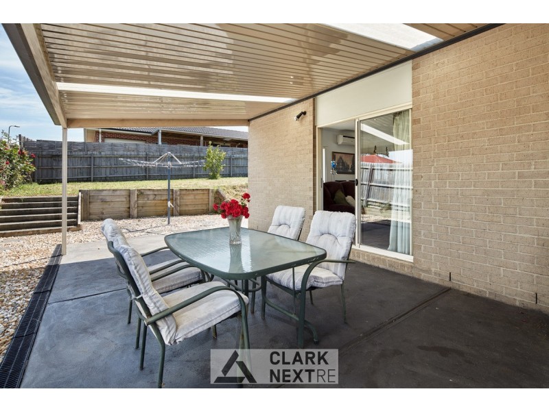 13 Holland Street, Drouin VIC 3818