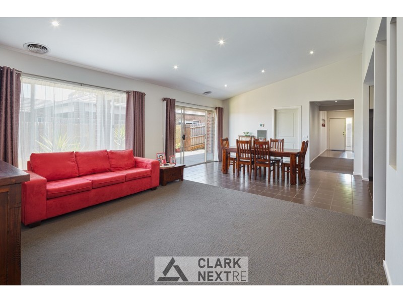 104 Church Street, Drouin VIC 3818