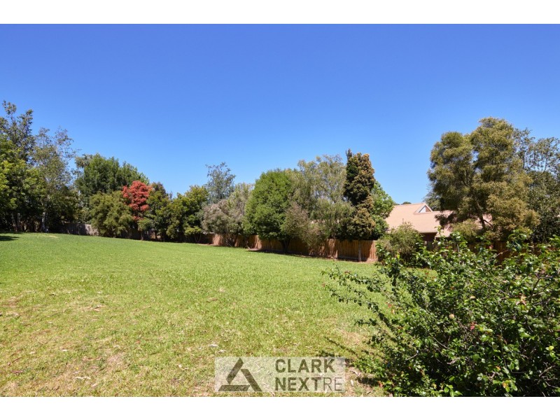 8 Jackson Drive, Drouin VIC 3818