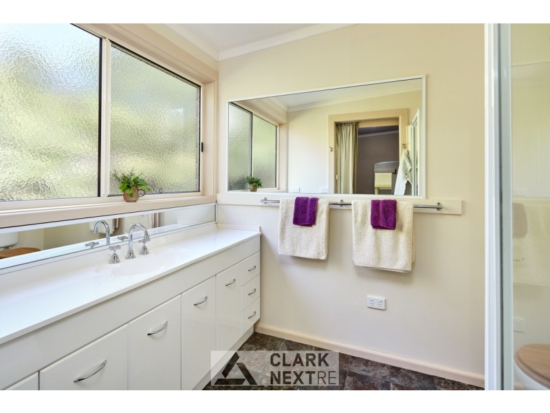 909 Princes Way, Drouin VIC 3818
