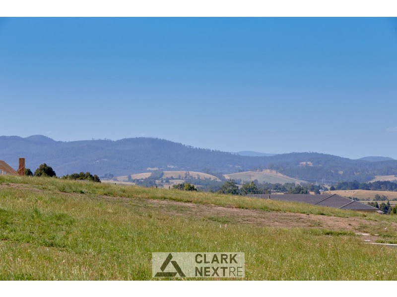909 Princes Way, Drouin VIC 3818