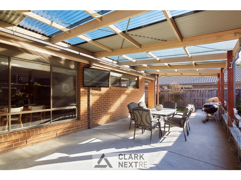 8 Wisteria Drive, Yarragon VIC 3823