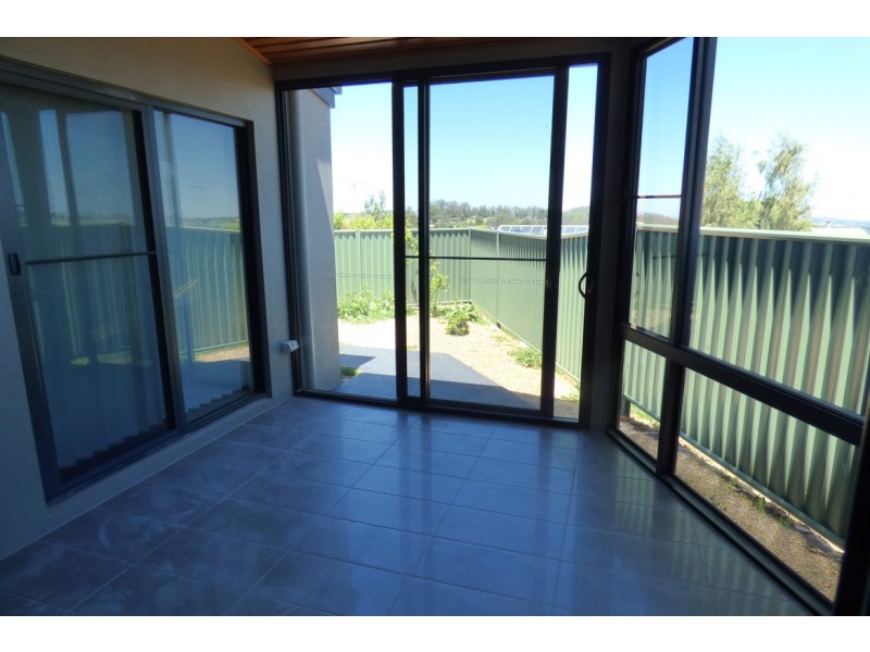 3/63 Main Neerim Road, Neerim South VIC 3831