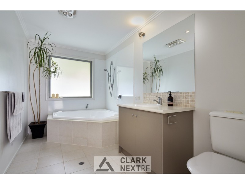 22 Calway Street, Drouin VIC 3818