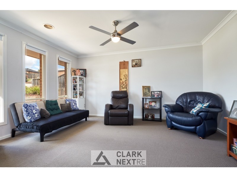 4 Lawson Road, Drouin VIC 3818