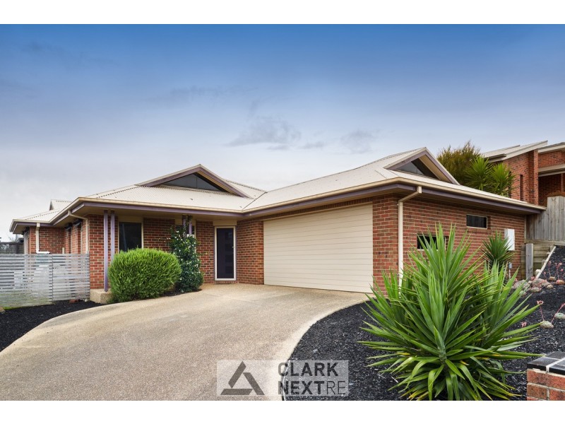 24 Willow Crescent, Warragul VIC 3820