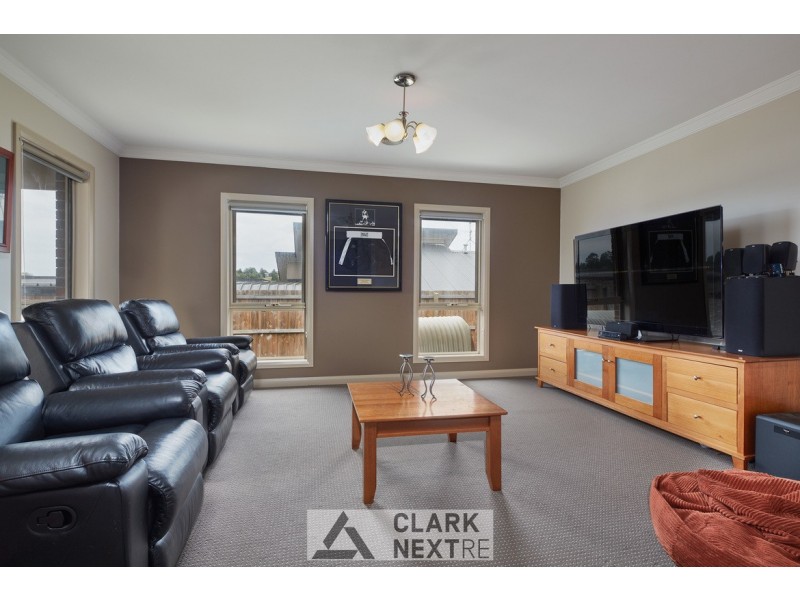 24 Willow Crescent, Warragul VIC 3820