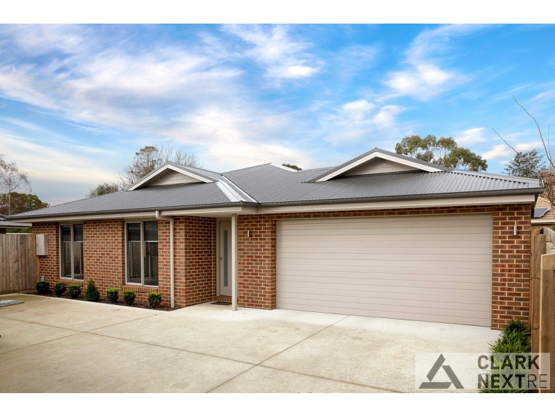 2/4 Albert Road, Drouin VIC 3818