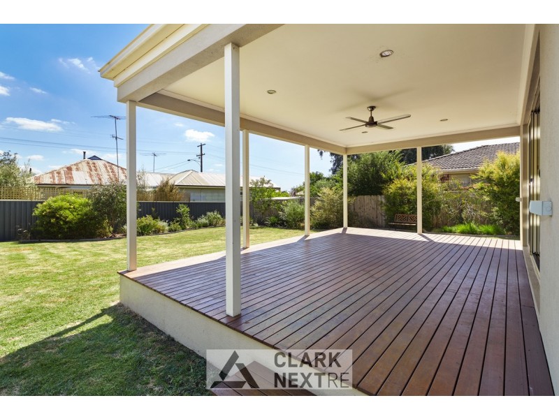 27 Edward Crescent, Trafalgar VIC 3824