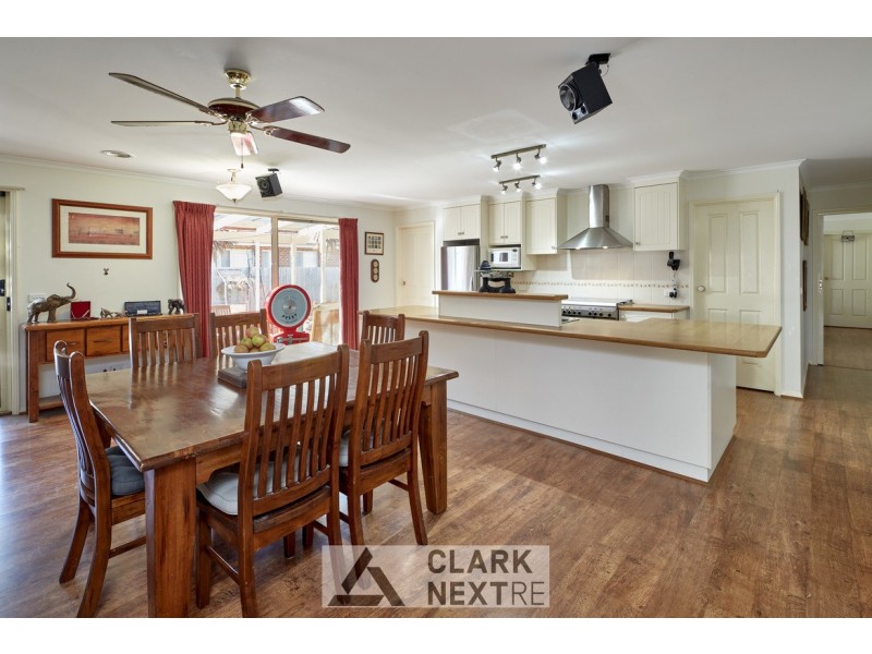 24 Hardy Drive, Trafalgar VIC 3824