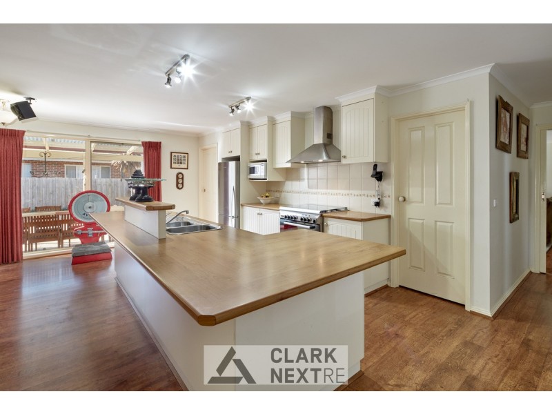 24 Hardy Drive, Trafalgar VIC 3824