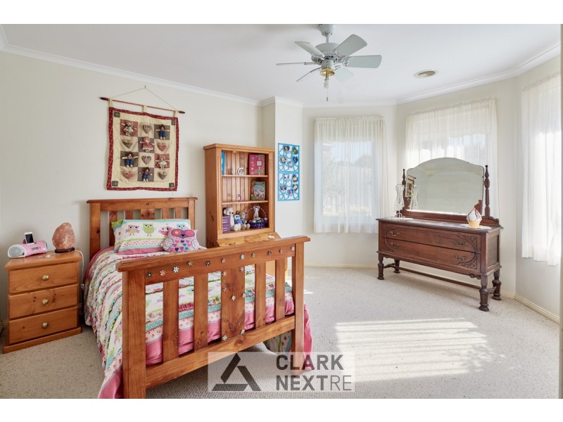 24 Hardy Drive, Trafalgar VIC 3824