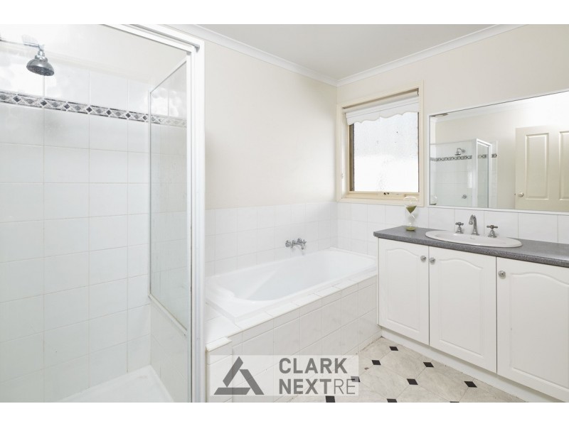 24 Hardy Drive, Trafalgar VIC 3824