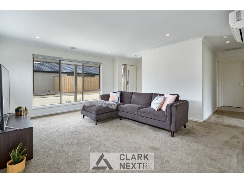 2/225 Sutton Street, Warragul VIC 3820