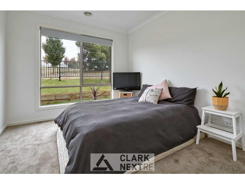 2/225 Sutton Street, Warragul VIC 3820