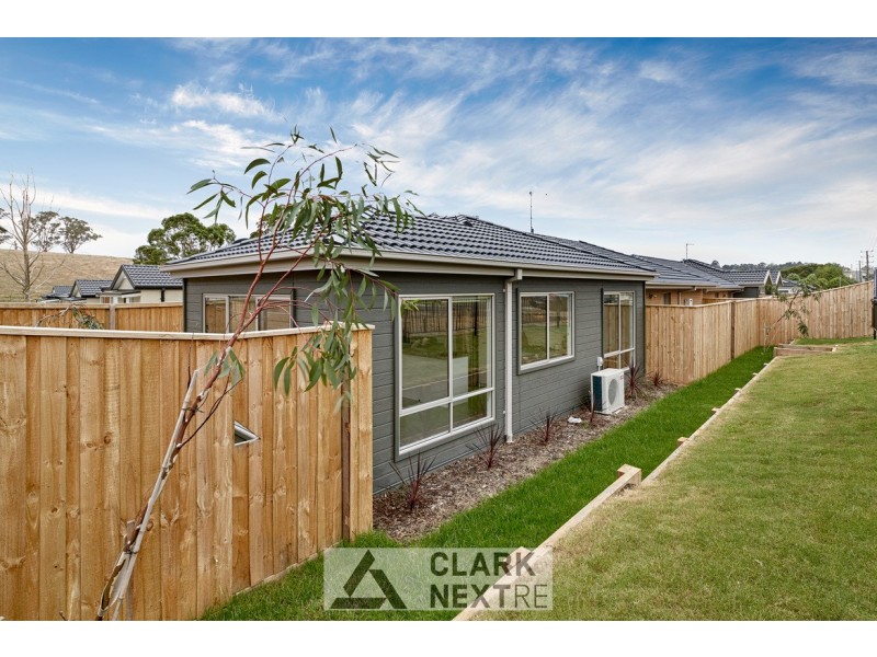 2/225 Sutton Street, Warragul VIC 3820