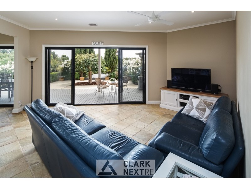 765 Princes Way, Drouin VIC 3818