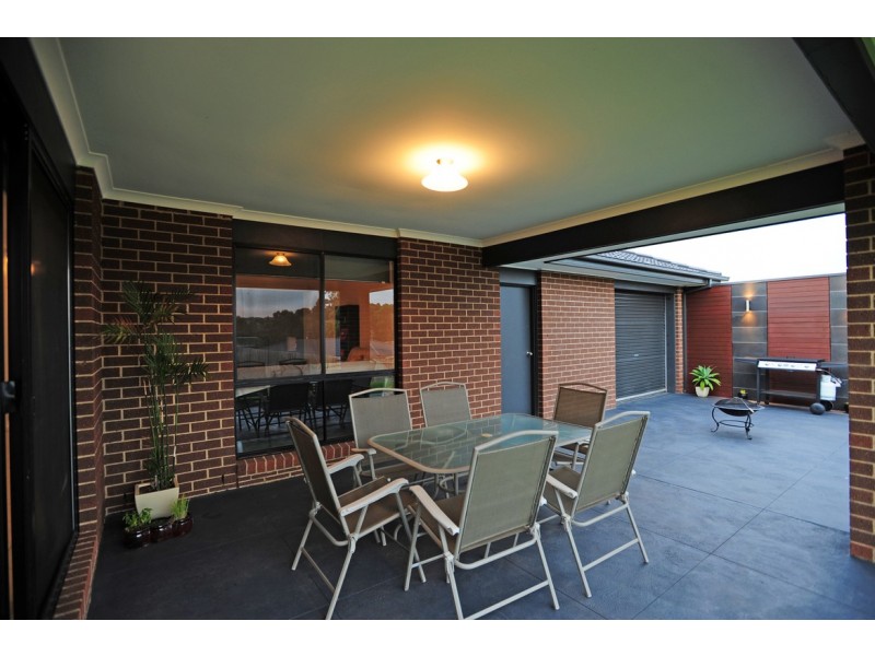 4 Leichardt Court, Warragul VIC 3820