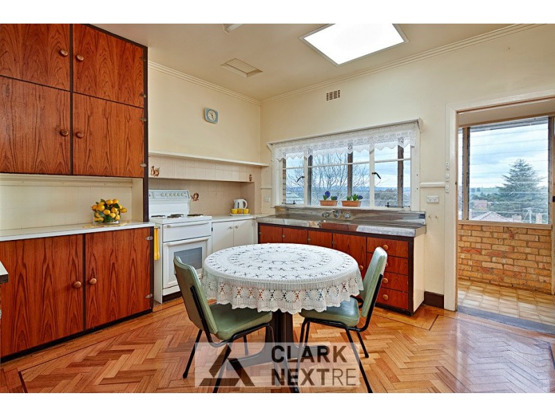 24 Clifford Street, Warragul VIC 3820