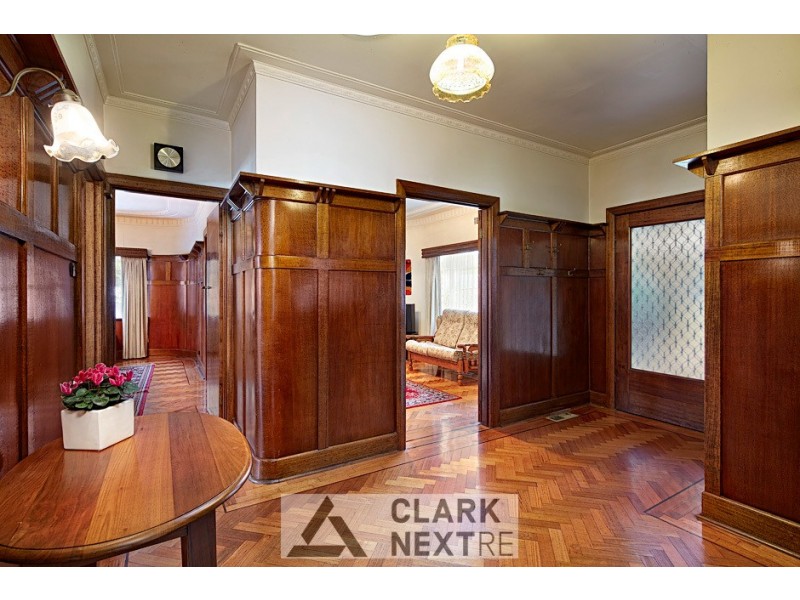 24 Clifford Street, Warragul VIC 3820