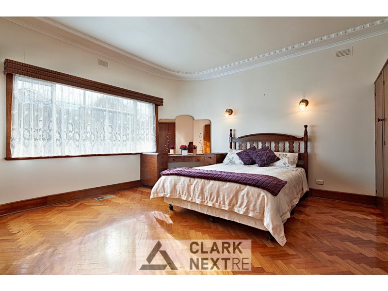 24 Clifford Street, Warragul VIC 3820