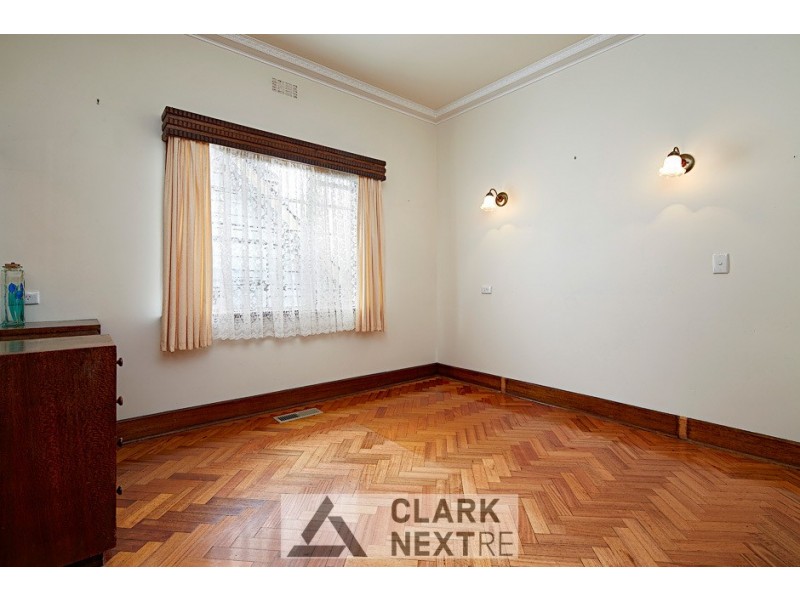 24 Clifford Street, Warragul VIC 3820