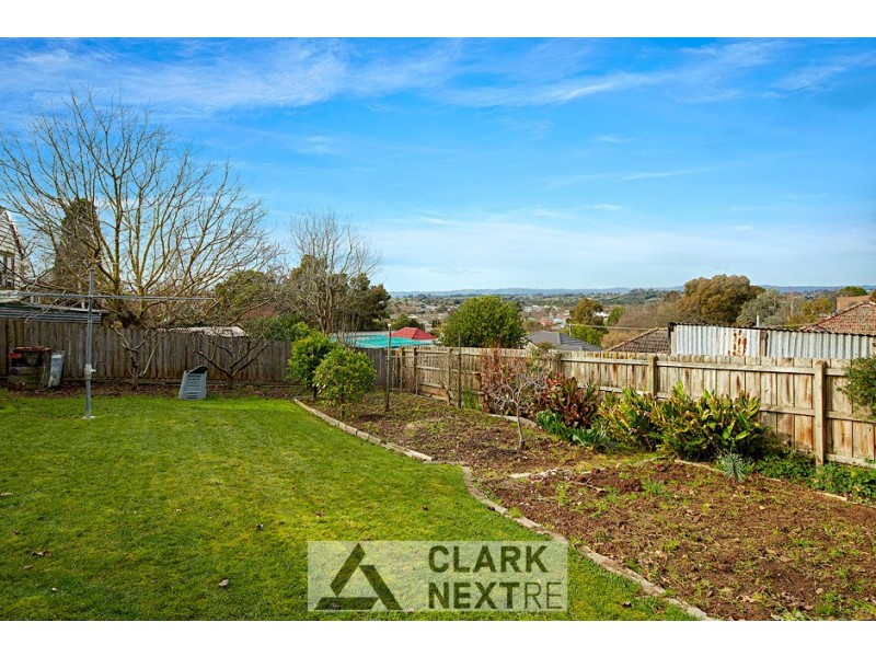 24 Clifford Street, Warragul VIC 3820