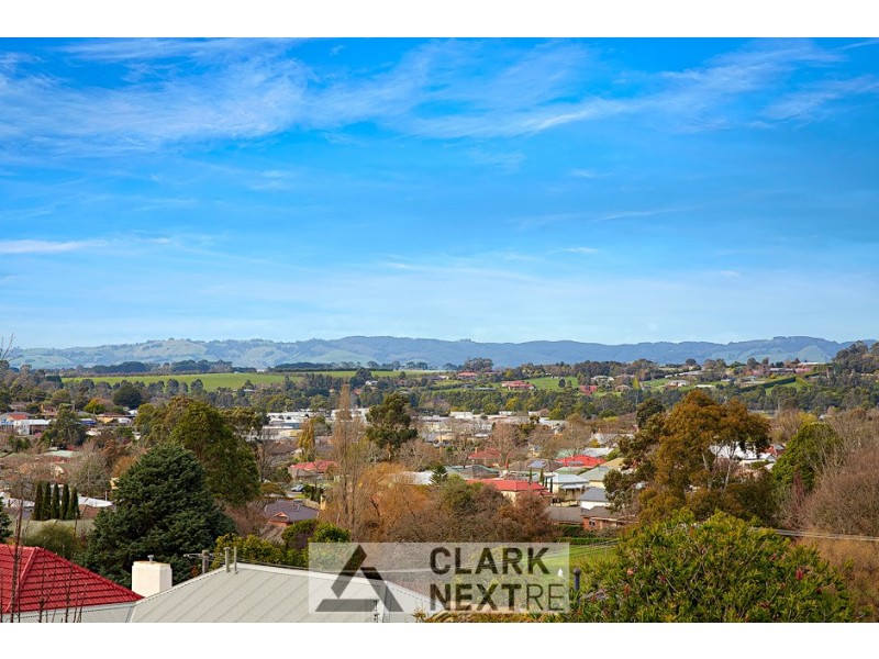 24 Clifford Street, Warragul VIC 3820