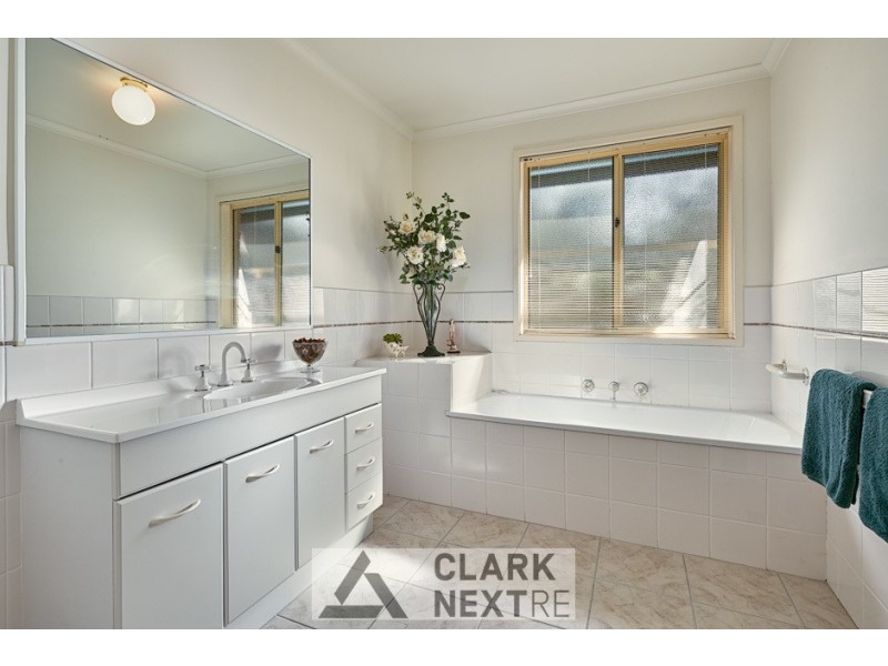 2/14 Ista Street, Warragul VIC 3820