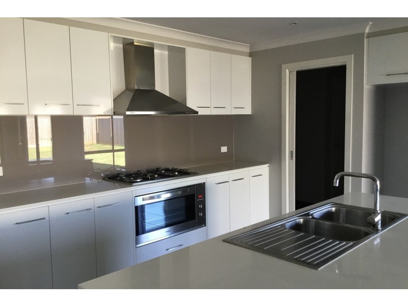 56 Davey Drive, Trafalgar VIC 3824