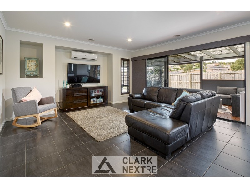 38 Summerhill Boulevard, Drouin VIC 3818