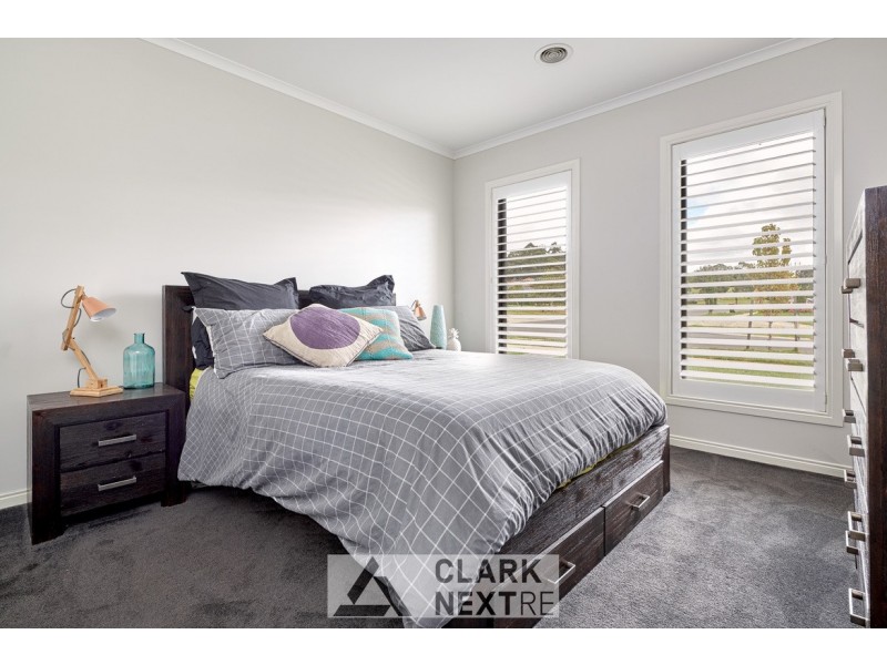 38 Summerhill Boulevard, Drouin VIC 3818