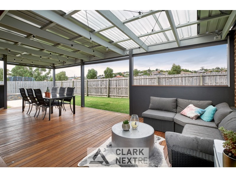 38 Summerhill Boulevard, Drouin VIC 3818