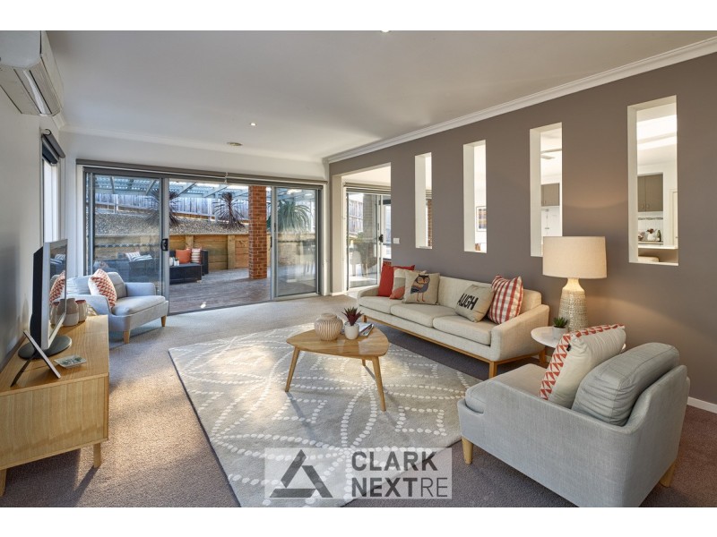 45 Grange Crescent, Warragul VIC 3820