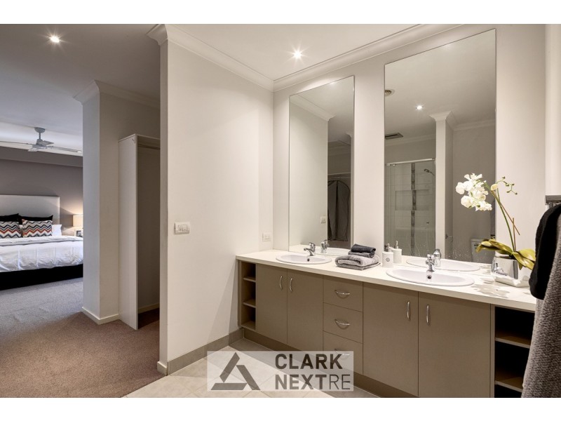 45 Grange Crescent, Warragul VIC 3820