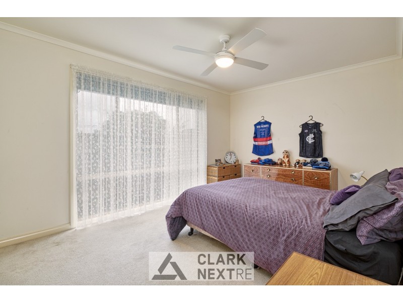 1/20 Hopetoun Road, Drouin VIC 3818