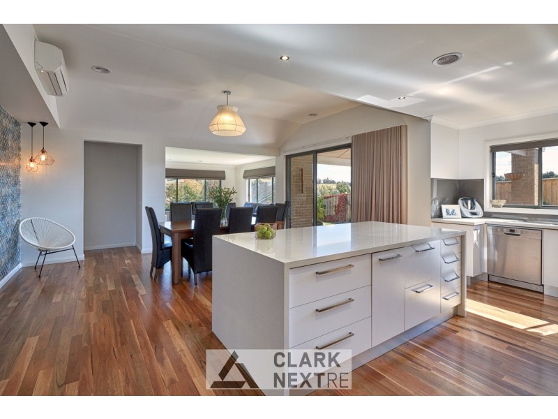 13 Hawkesburn Court, Warragul VIC 3820