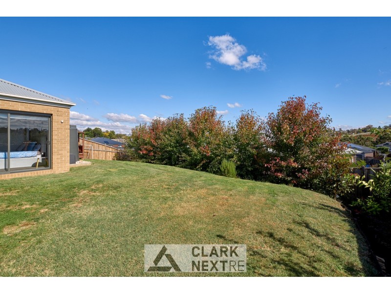 13 Hawkesburn Court, Warragul VIC 3820
