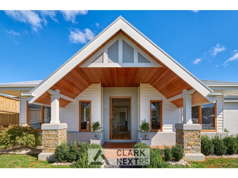 13 Hawkesburn Court, Warragul VIC 3820