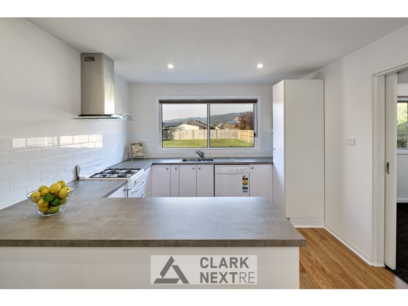 42 Summerlea Street, Trafalgar VIC 3824