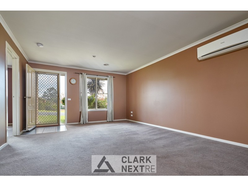 20 Rivendale Crescent, Drouin VIC 3818