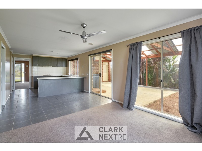 20 Rivendale Crescent, Drouin VIC 3818