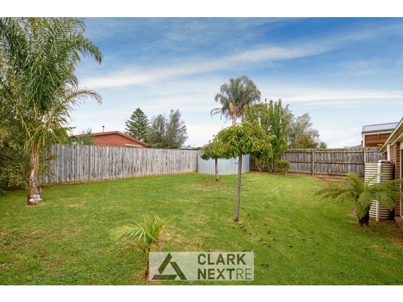 20 Rivendale Crescent, Drouin VIC 3818