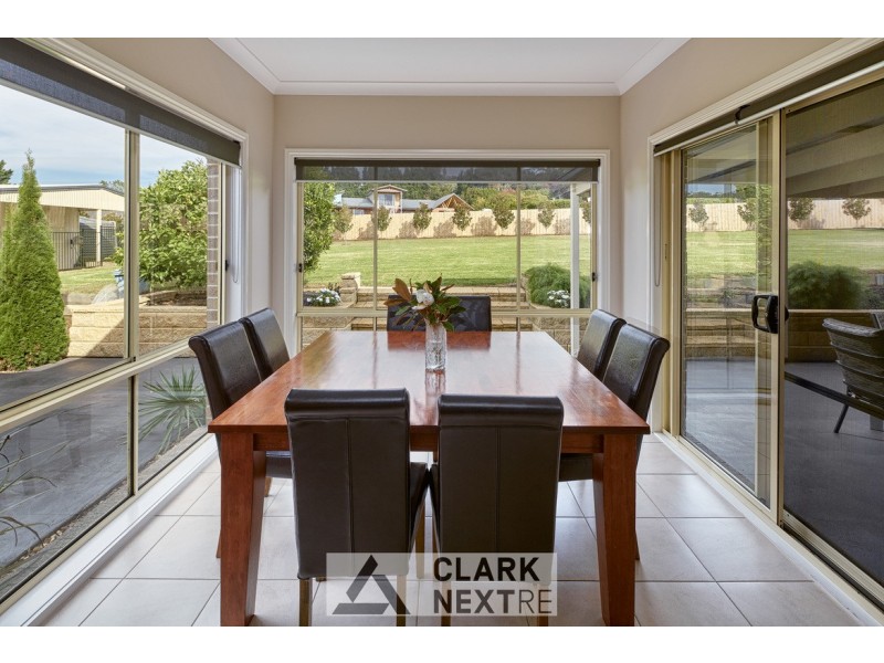 17 Hague Court, Drouin VIC 3818