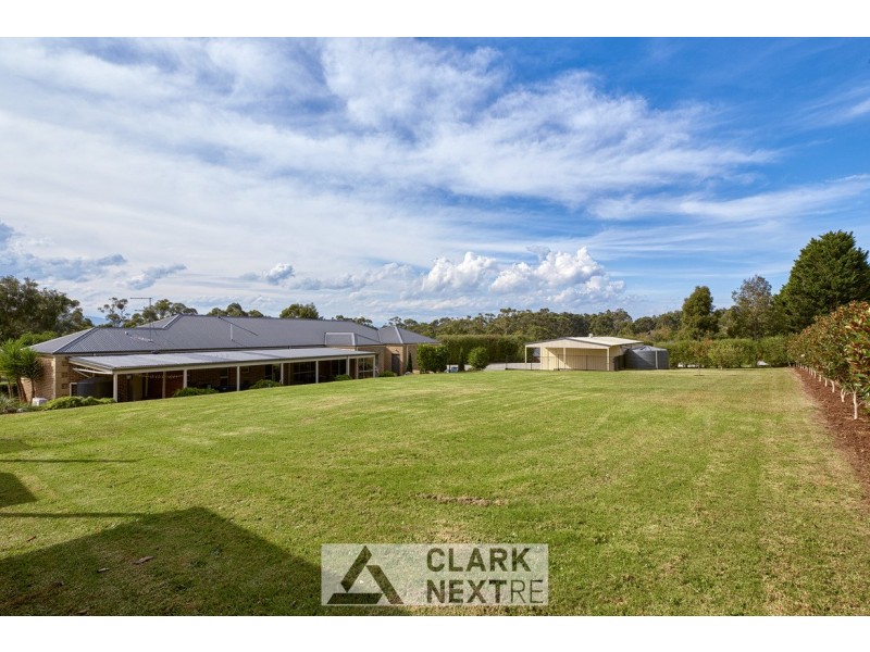 17 Hague Court, Drouin VIC 3818