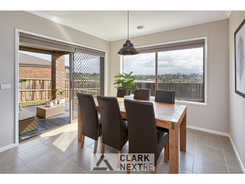 5 Warwick Way, Drouin VIC 3818