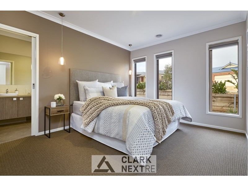 5 Warwick Way, Drouin VIC 3818