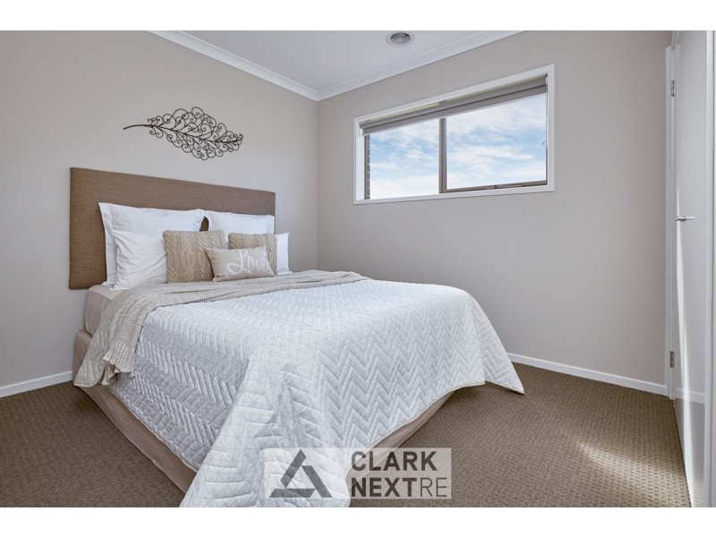 5 Warwick Way, Drouin VIC 3818