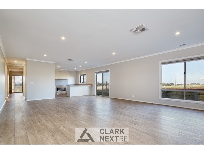 12 Maidenhair Drive, Warragul VIC 3820