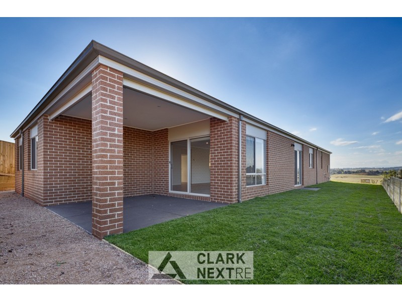 12 Maidenhair Drive, Warragul VIC 3820
